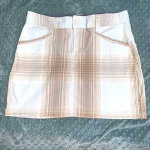 Horny Toad ladies short skirt size 10 brown and white plaid EUC